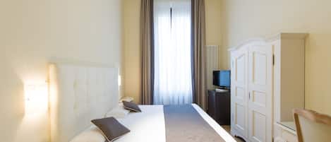 Standard-Doppel- oder -Zweibettzimmer