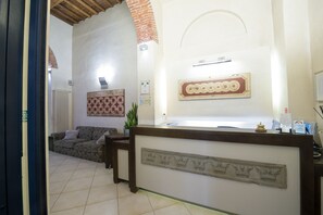 Reception - Hotel Cosimo De' Medici (Florence)