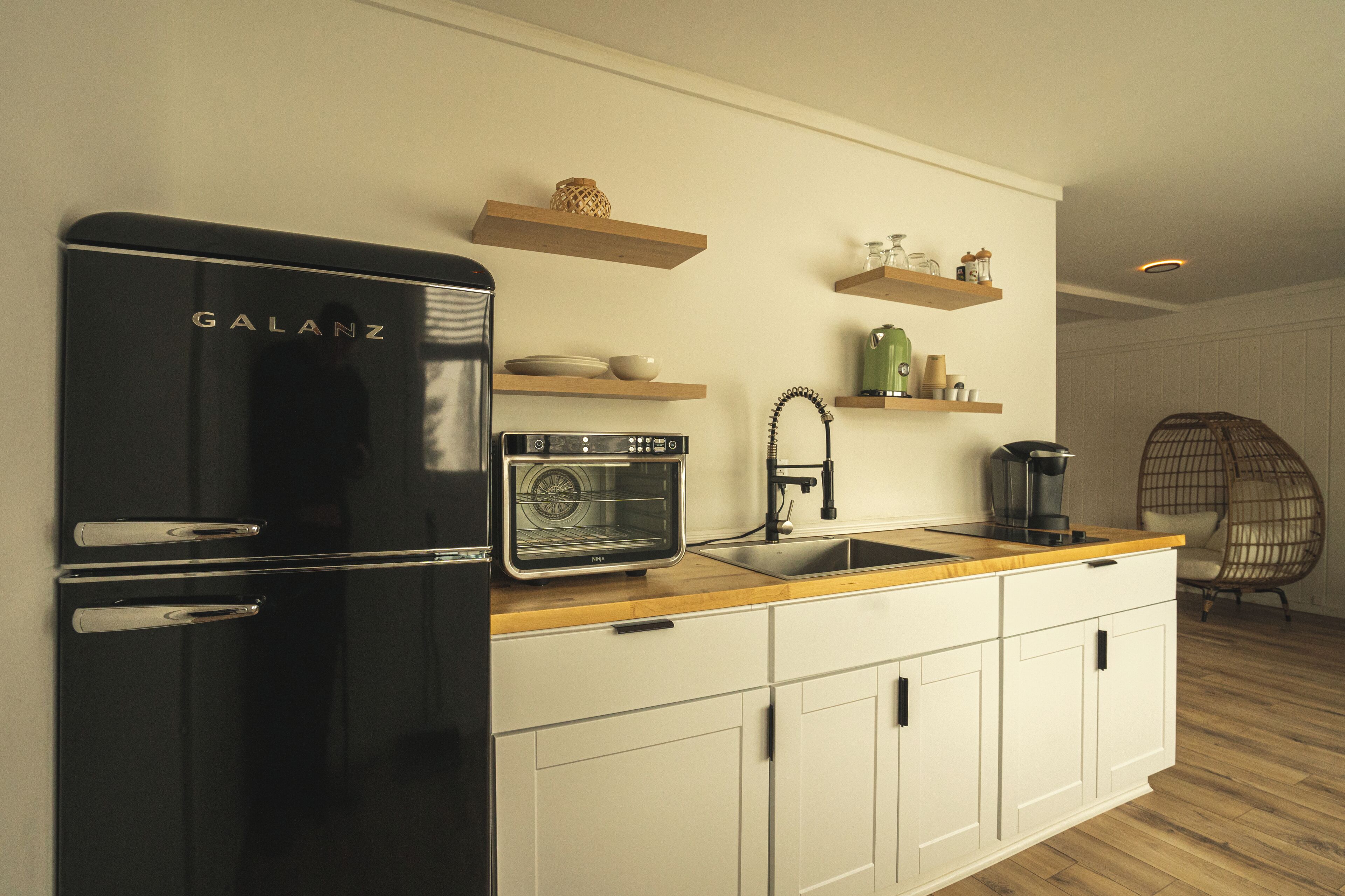 Studio Suite | Private kitchenette