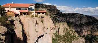 Hotel Divisadero Barrancas
