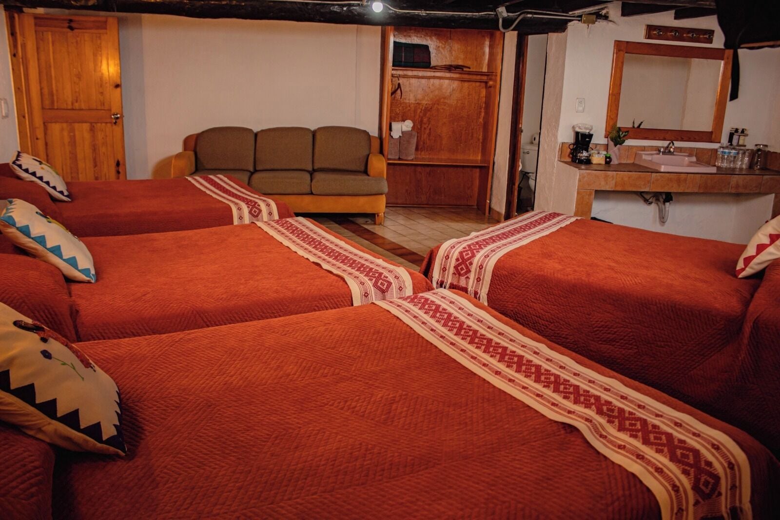 Garden View, 4 Double Beds | Bed sheets