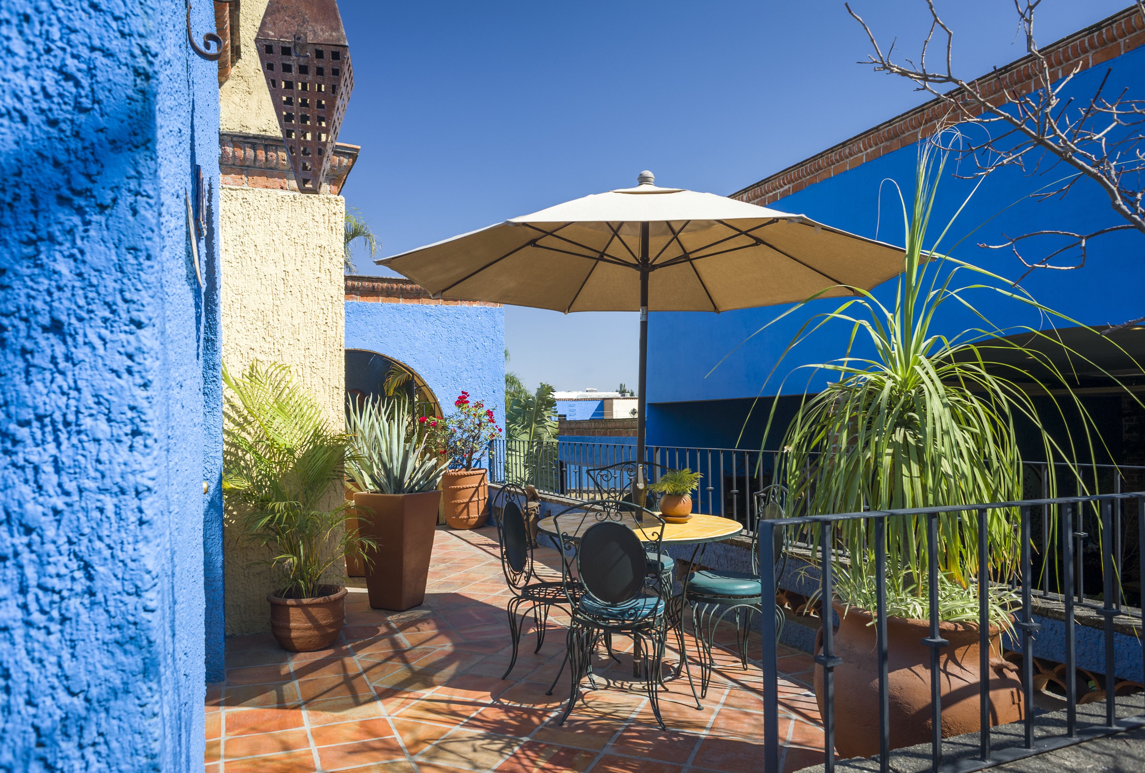 deluxe room | terrace/patio