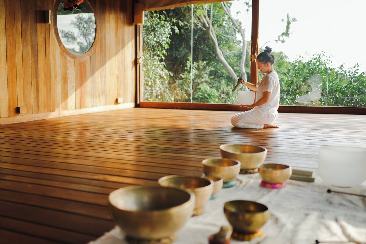 couples treatment room(s), body treatments, hot stone massages