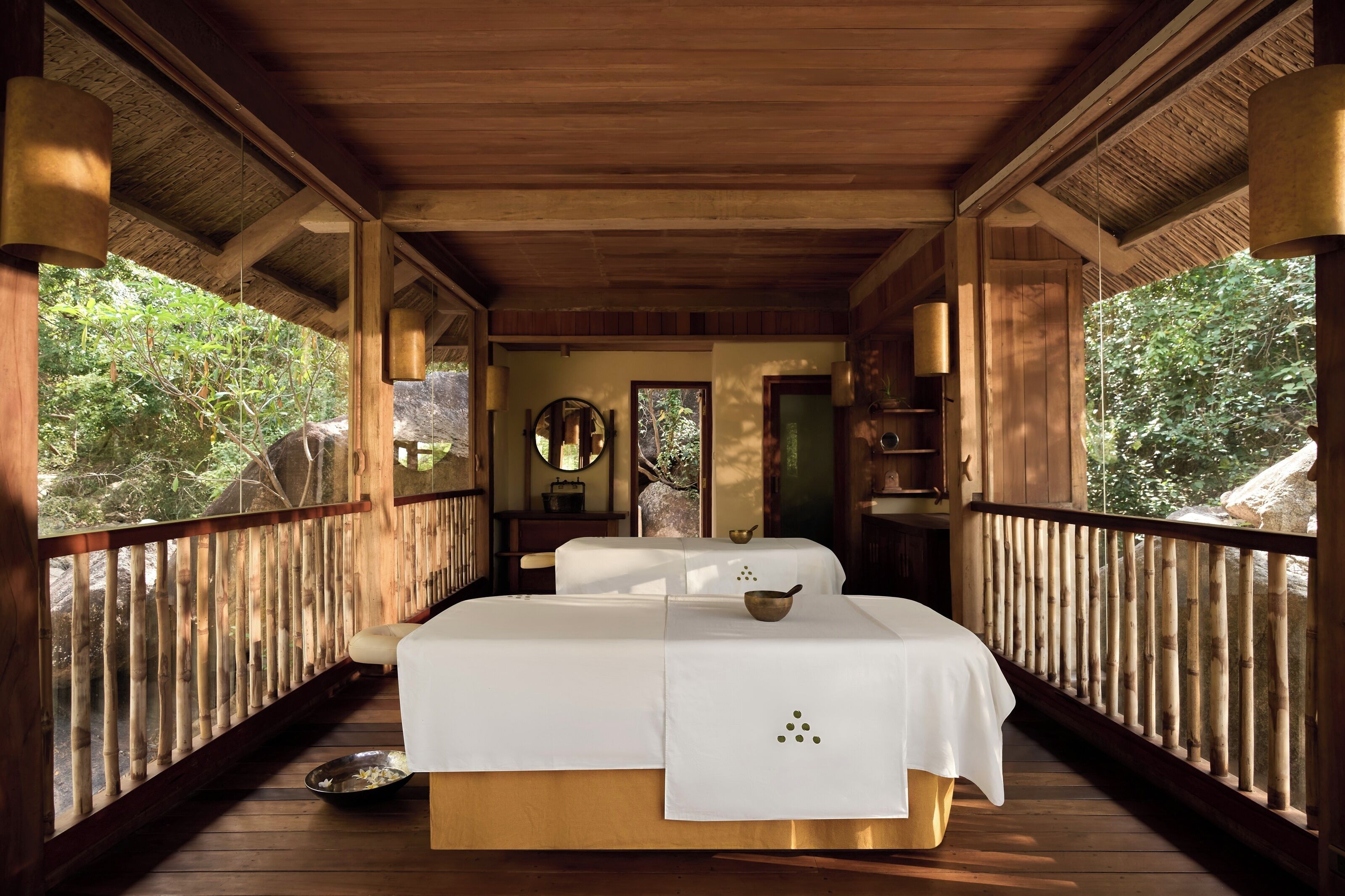 couples treatment room(s), body treatments, hot stone massages