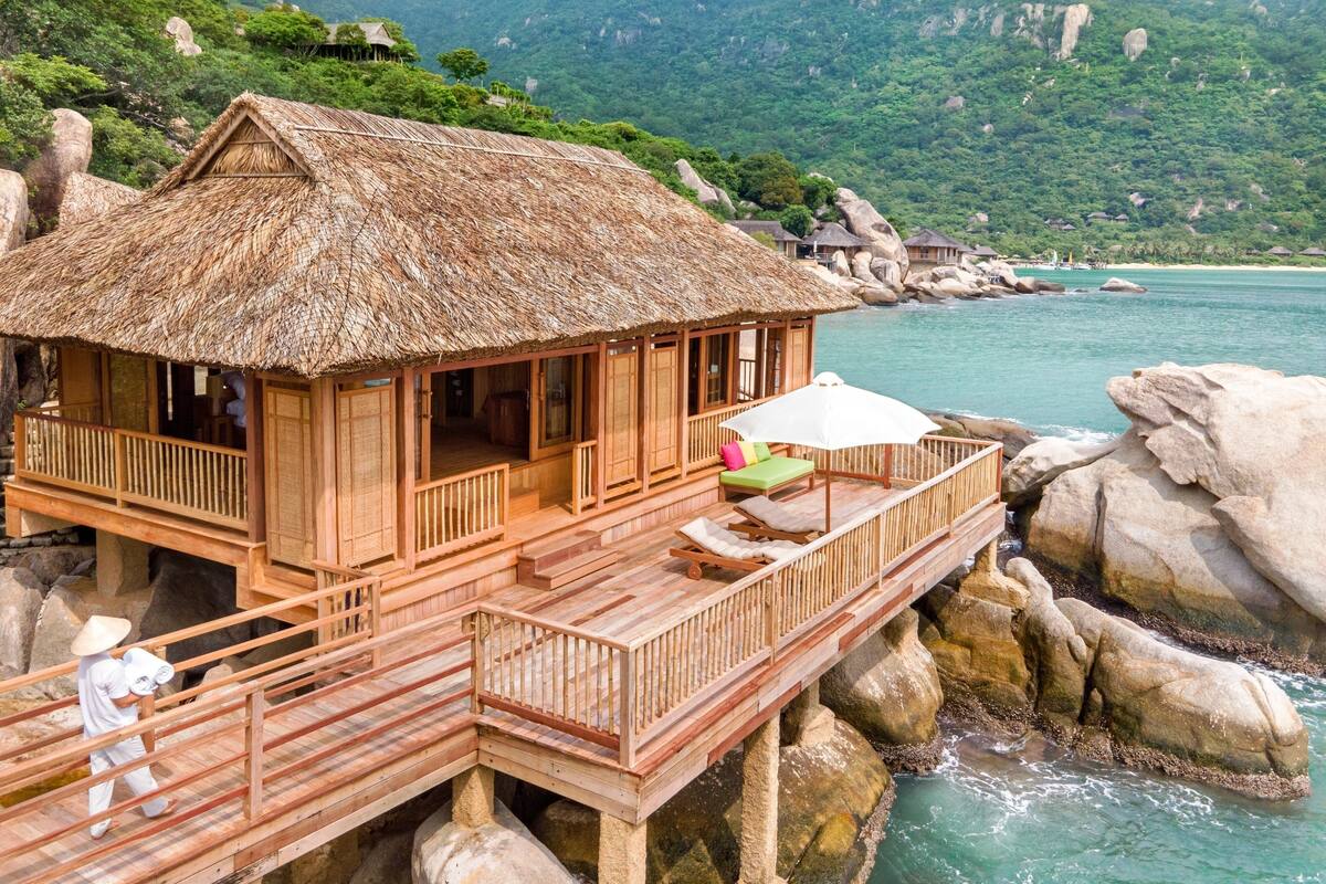the rock retreat | 1 bedroom, premium bedding, free minibar items, in-room safe