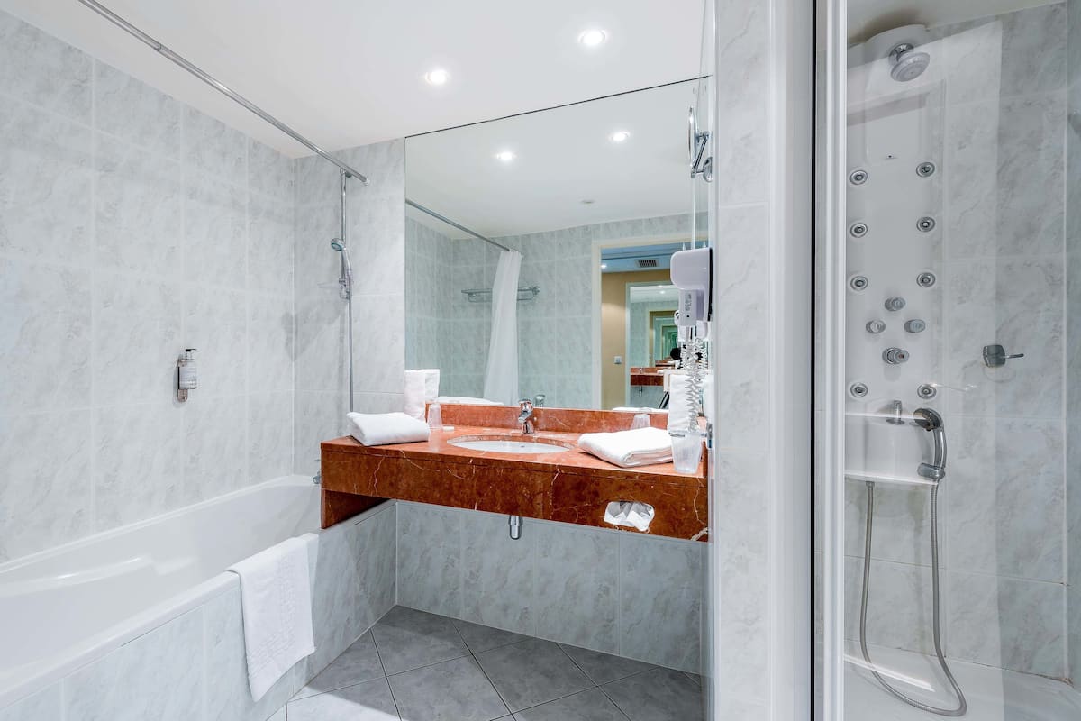 prestige room, terrace | bathroom | hair dryer, towels