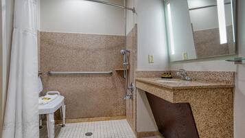 Standard Room, 2 Queen Beds, Accessible, Non Smoking | Bathroom