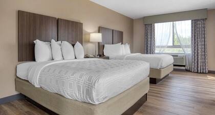 Best Western Plus Philadelphia-Choctaw Hotel and Suites