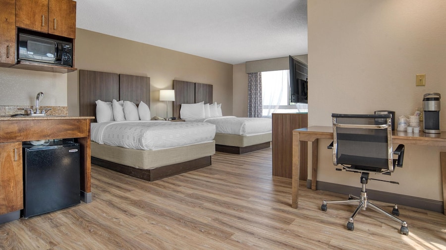 Best Western Plus Philadelphia-Choctaw Hotel and Suites