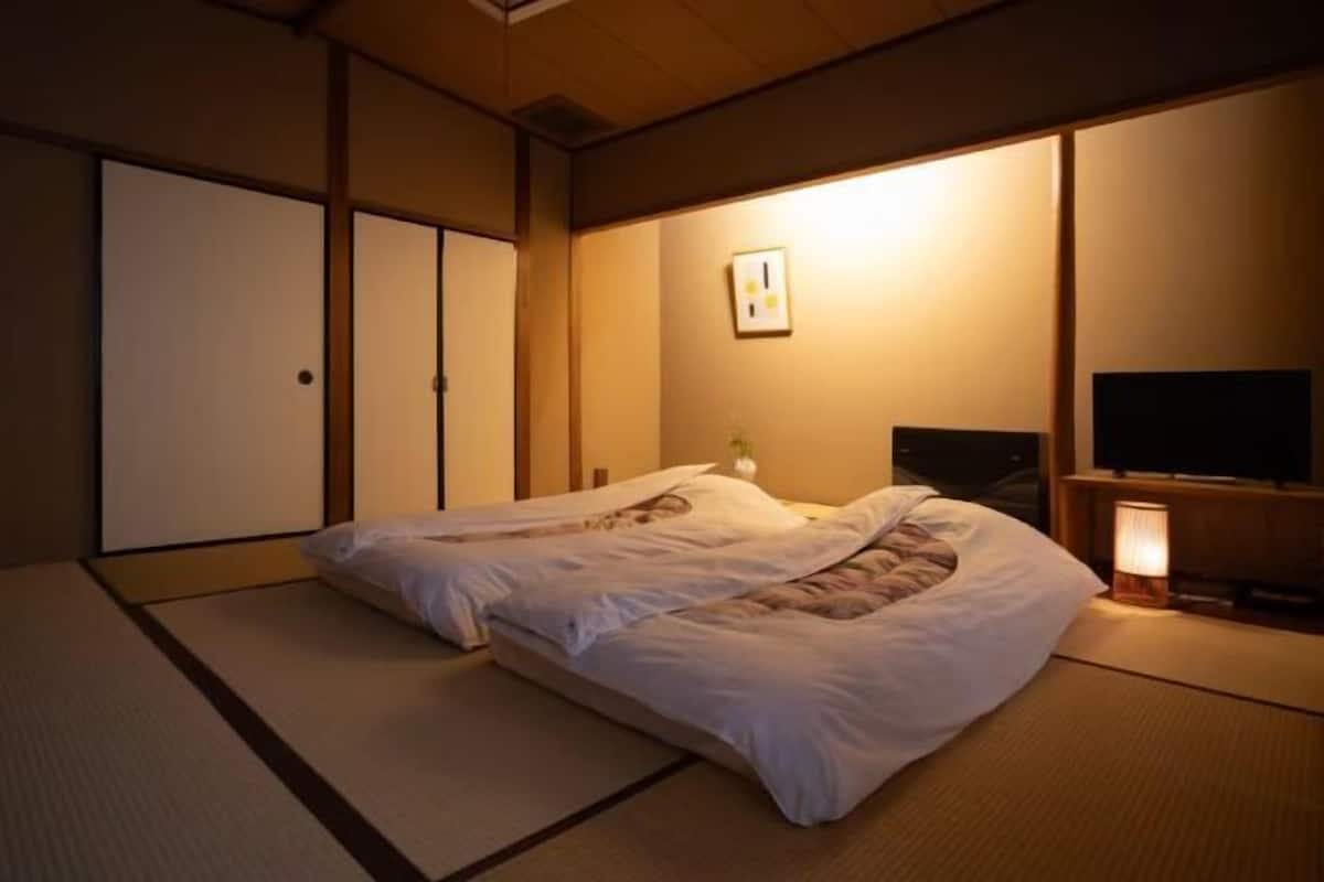 1 bedroom, down duvets, in-room safe, individually decorated