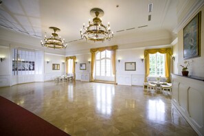 Interior - Schlosshotel Szidónia (Rojtokmuzsaj)