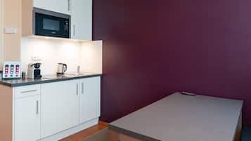 Apartment, 2 Double Beds, Kitchenette | Private kitchenette