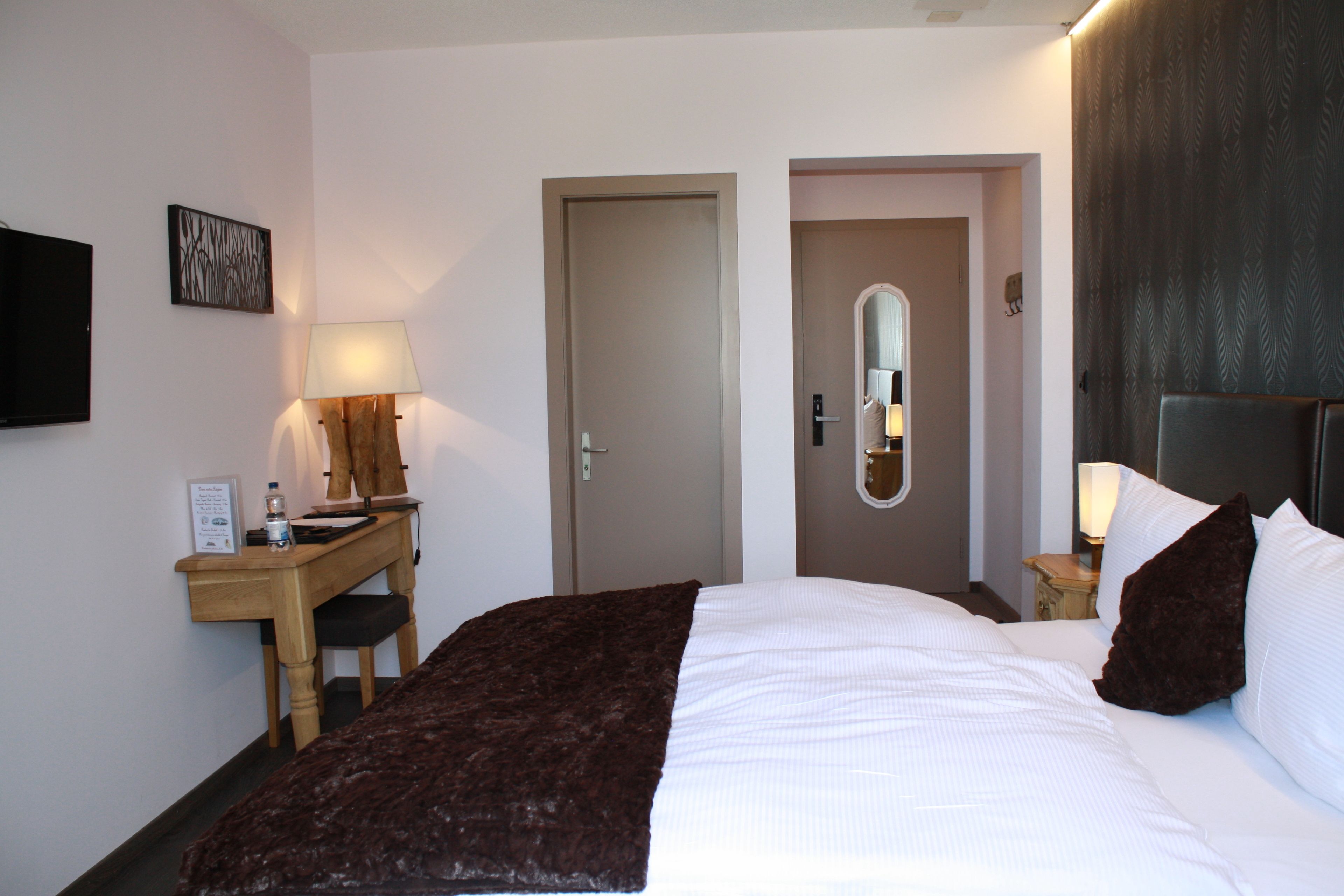 Individually decorated, individually furnished, free cribs/infant beds