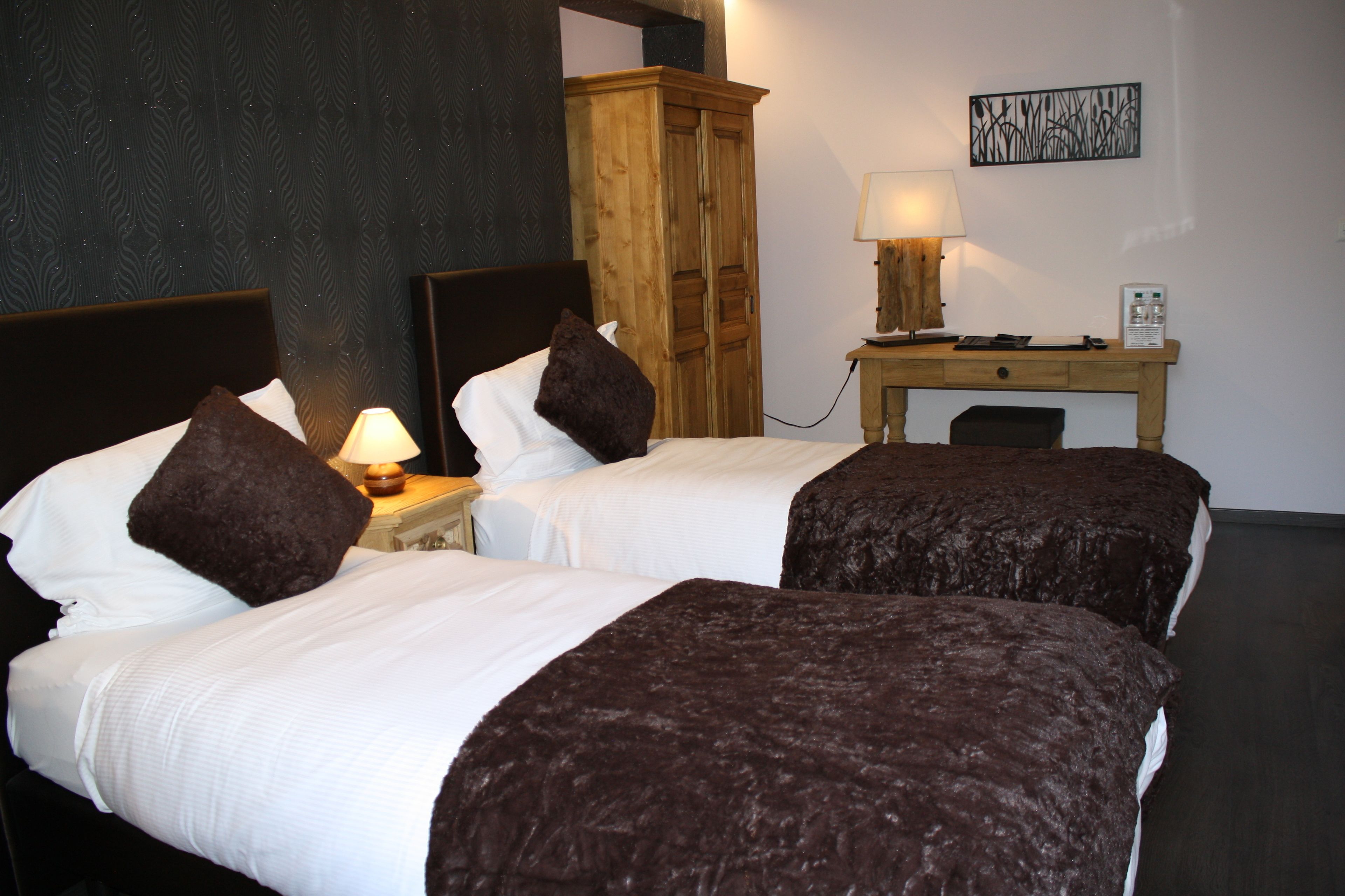 twin room | individually decorated, individually furnished, free cots/infant beds