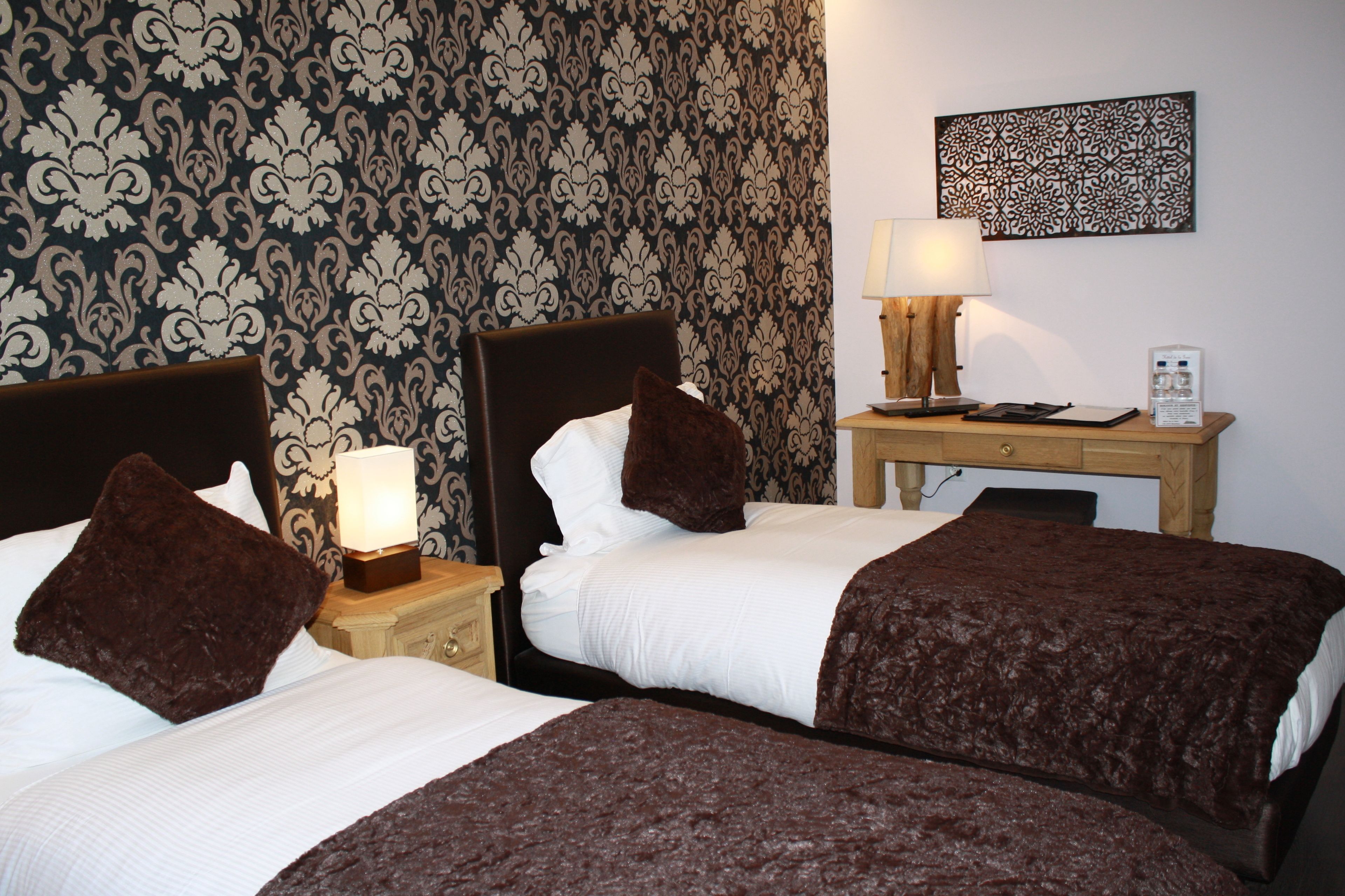 individually decorated, individually furnished, free cots/infant beds