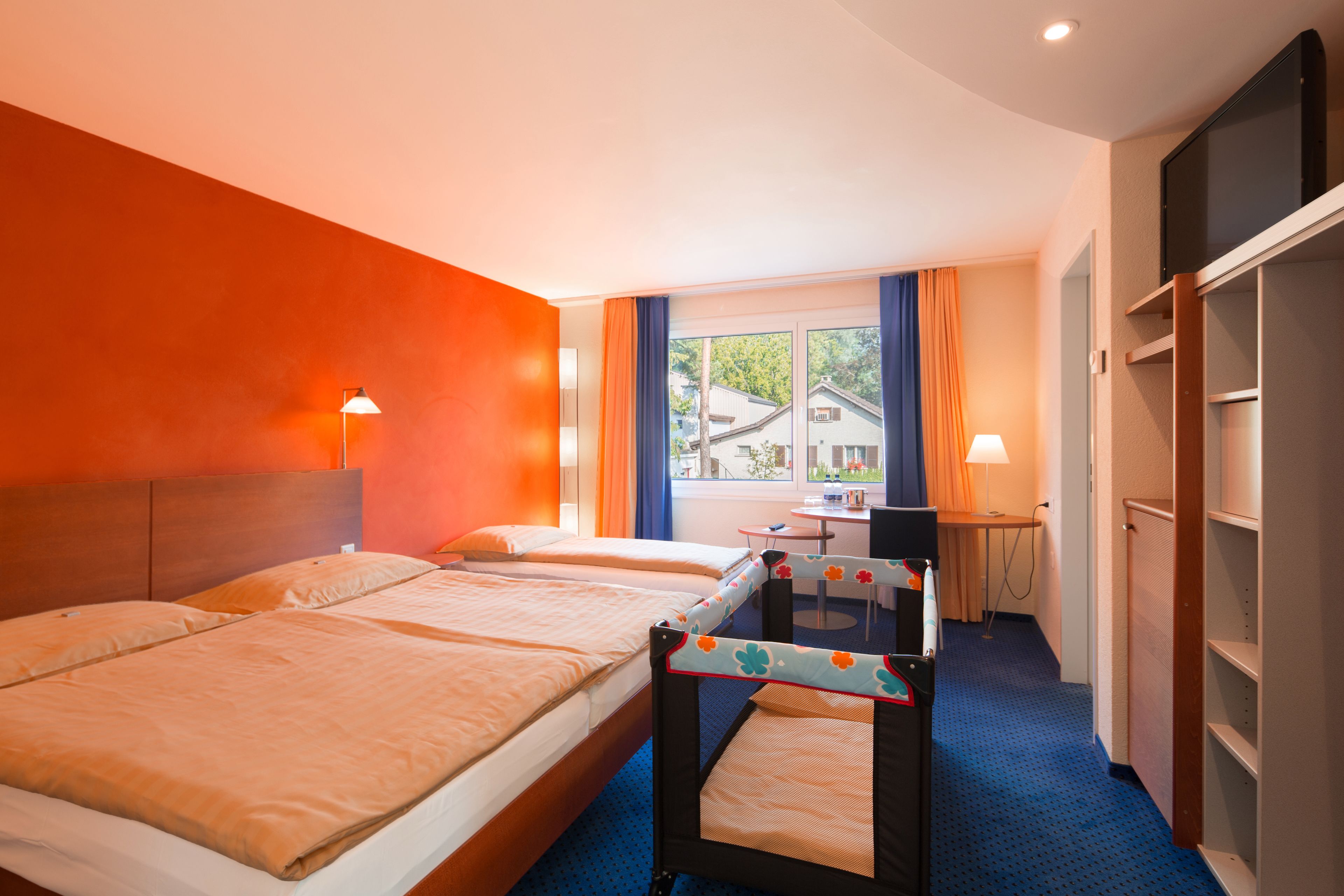 family room | 1 bedroom, premium bedding, in-room safe, desk