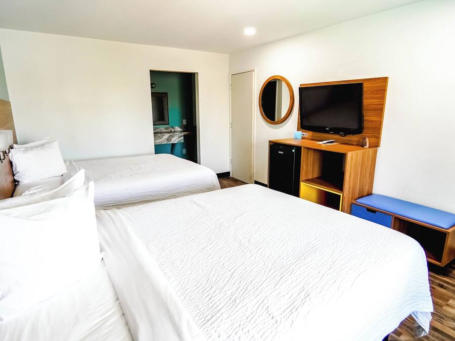 Deluxe Double Room | Desk, laptop workspace, soundproofing, free WiFi