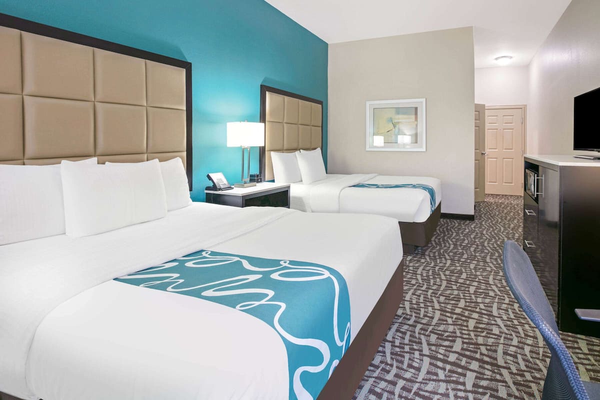 Premium bedding, pillow-top beds, individually furnished, desk