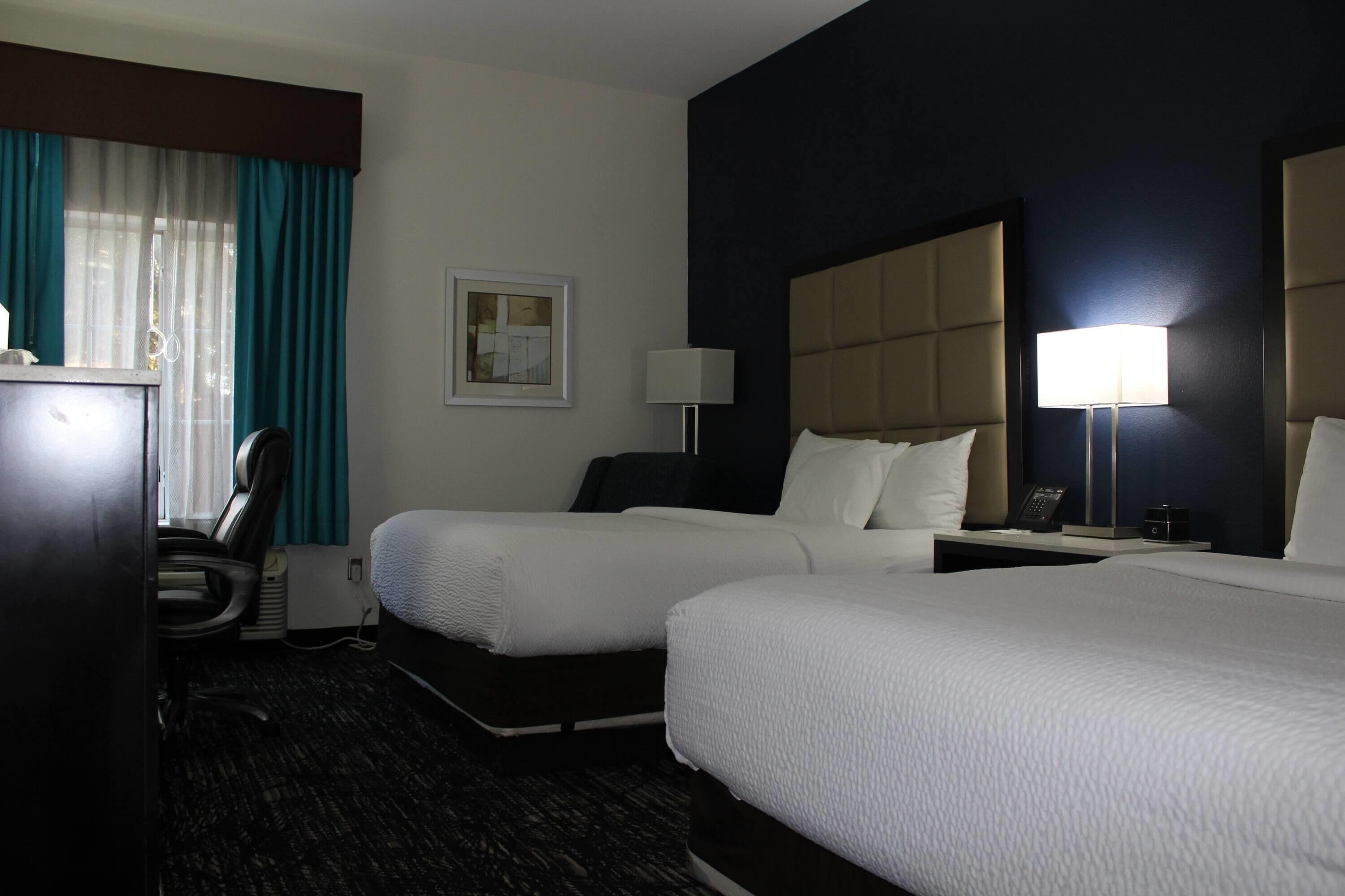 Sengetøy av topp kvalitet og senger med overmadrass