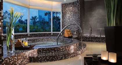 The Ritz-Carlton Jakarta, Pacific Place