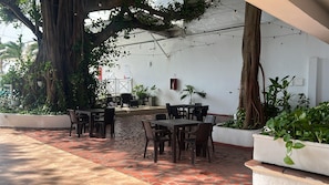 Breakfast, lunch and dinner served - Hotel Playa Club (Cartagena)