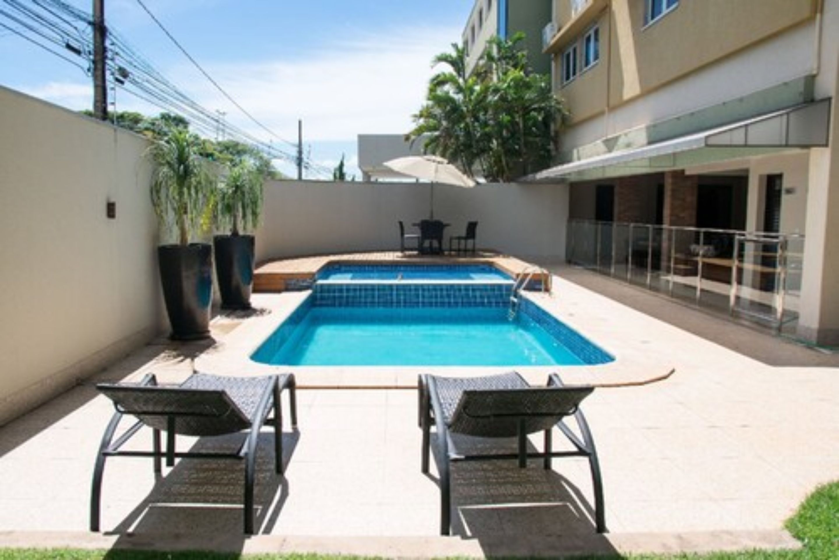 outdoor pool, pool loungers