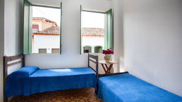 Standard-Vierbettzimmer