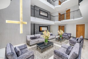 Sala de estar en el lobby
