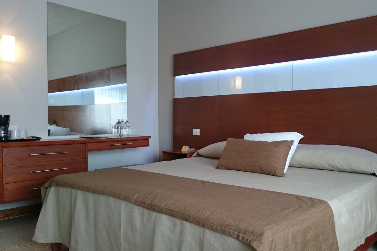 Superior Room | Blackout drapes, WiFi (free), bed sheets