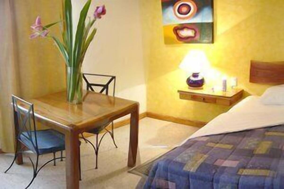 Blackout drapes, WiFi (free), bed sheets