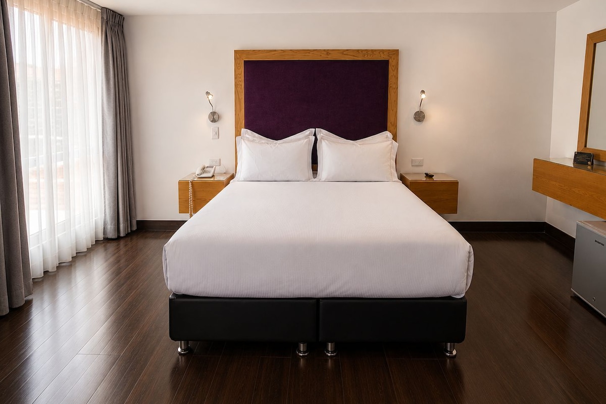 Suite, 1 Queen Bed, Terrace | Minibar, in-room safe, desk, blackout curtains