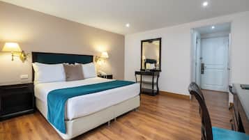 Superior Room, 1 Queen Bed