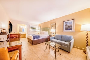 Deluxe Room, 1 King Bed | Premium bedding, desk, iron/ironing board, free cots/infant beds