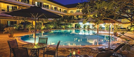 Outdoor banquet area