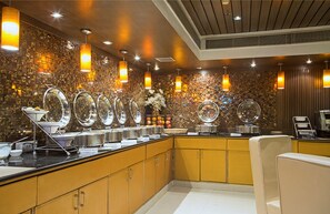 Daily buffet breakfast (INR 350 per person)