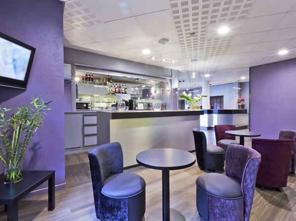 Bar (in der Unterkunft)