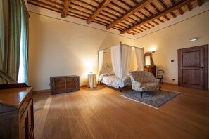 Junior Suite | Premium bedding, desk, blackout curtains, soundproofing