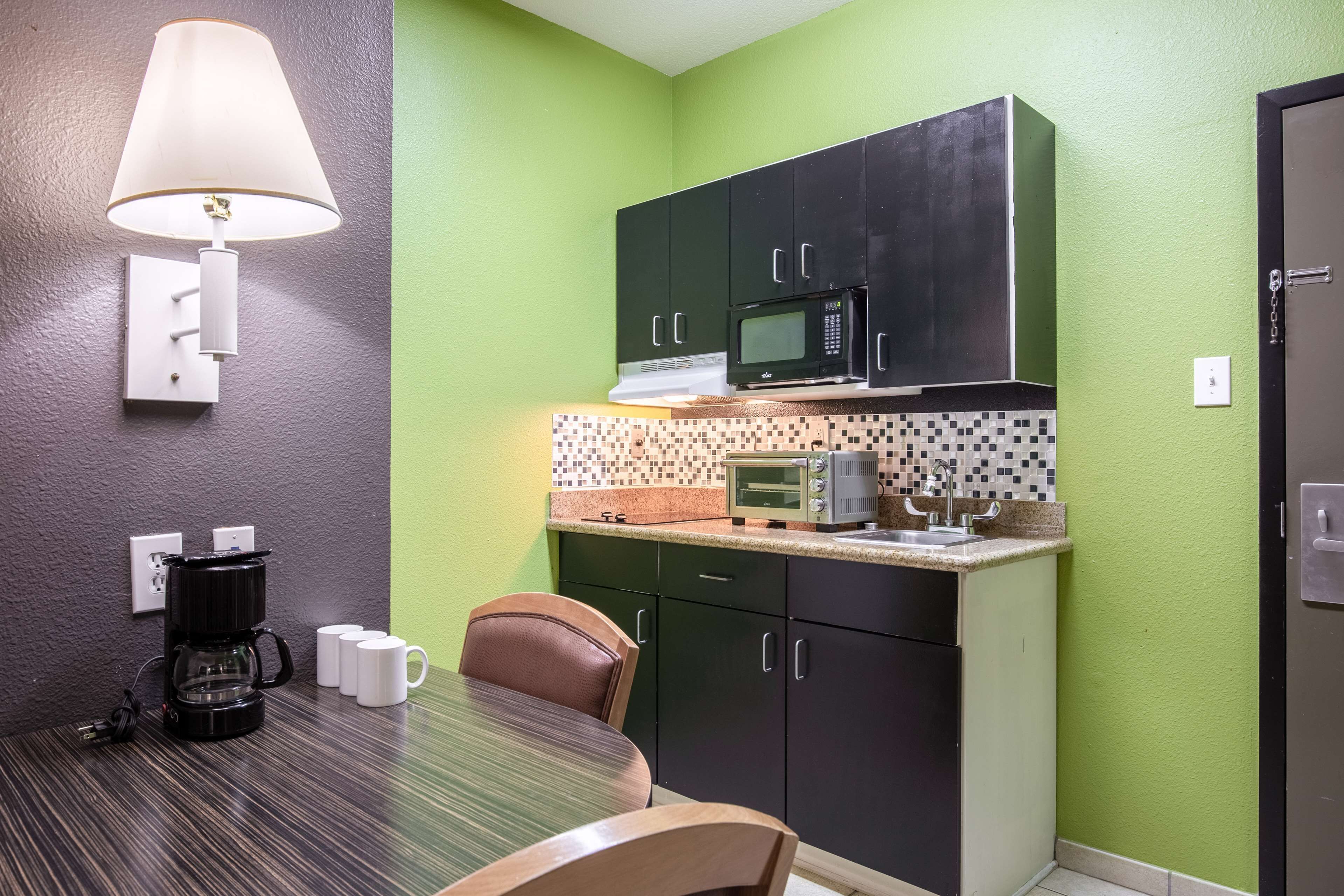 電冰箱、微波爐