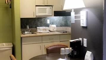 Kühlschrank, Mikrowelle