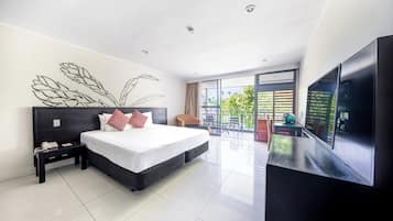 Deluxe Room, 1 King Bed