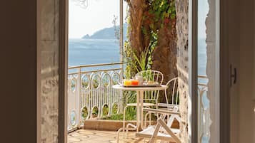 Classic Quadruple Room, Sea View | Terrace/patio