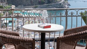 Comfort Double Room | Select Comfort beds, minibar, in-room safe, desk - Palazzo Vingius (Minori)