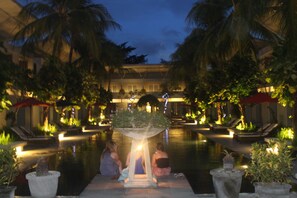 Outdoor pool - The Oasis Kuta (Kuta)
