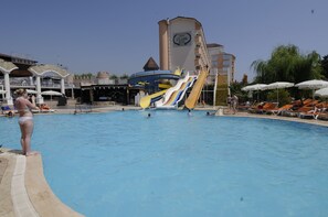 2 Außenpools