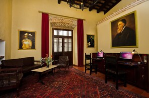 Business center - Boutique Hotel Palacio (Santo Domingo)