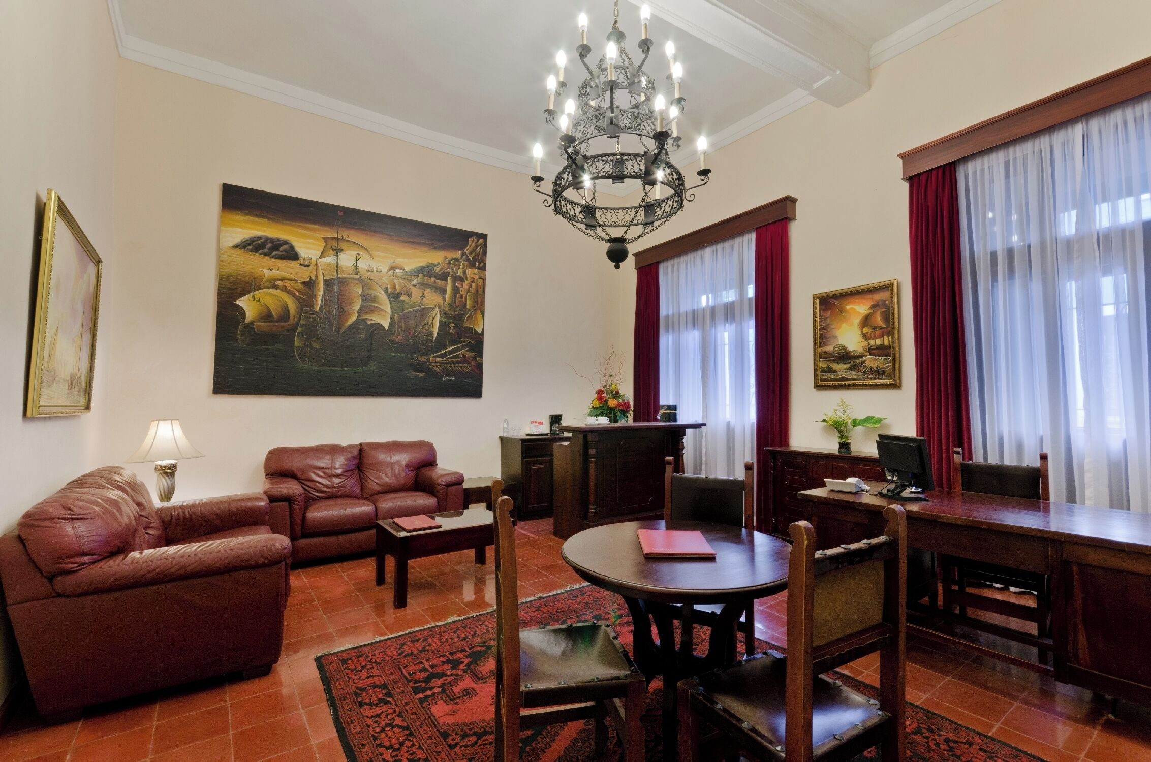 senior suite, 1 king bed | 1 bedroom, premium bedding, down duvets, minibar