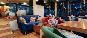 Phoenicia Tower Hotel