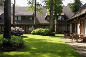 Chambre Confort avec lits jumeaux, côté jardin | Vue sur le jardin