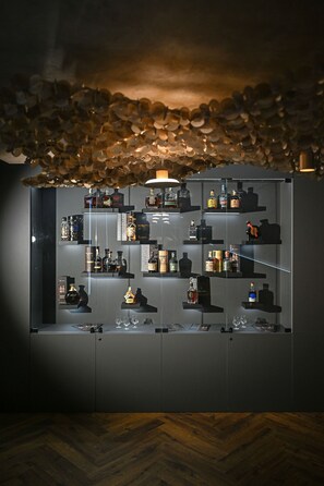 酒吧（店内）