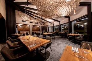 Lunch, dinner and brunch served - Hotel Atlantis (Rozdrojovice)